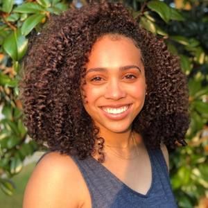 Meet your Posher, Samiah